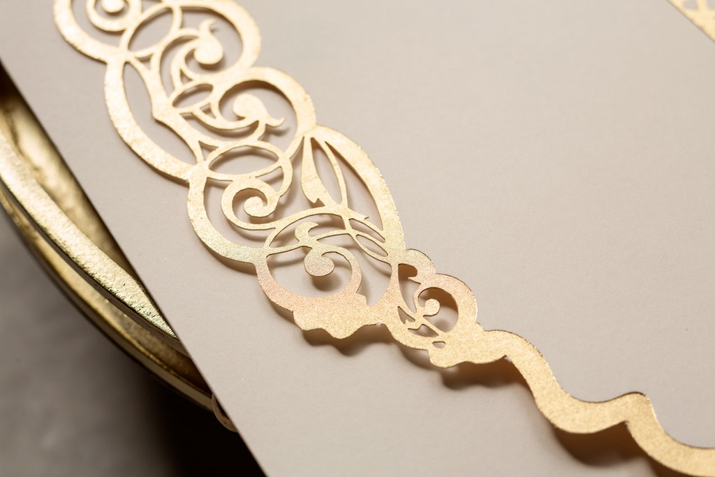 i8442 - GoldenHourInvite